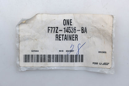 New OEM Ford F77Z-14536-BA, F77B-14A541-AA Retainer NOS