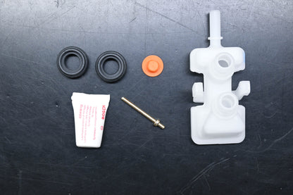 New OEM Ford YS4Z-2C246-AA Expansion Reservoir Kit NOS