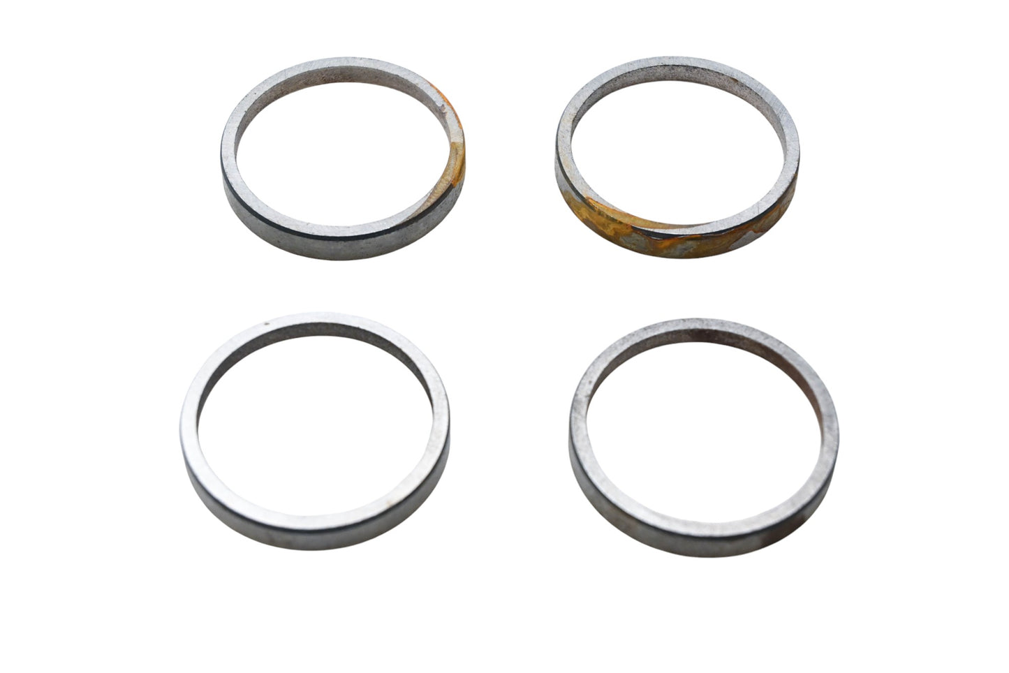 New OEM Ford F77Z-6057-BB Engine Valve Inserts Qty 4 NOS