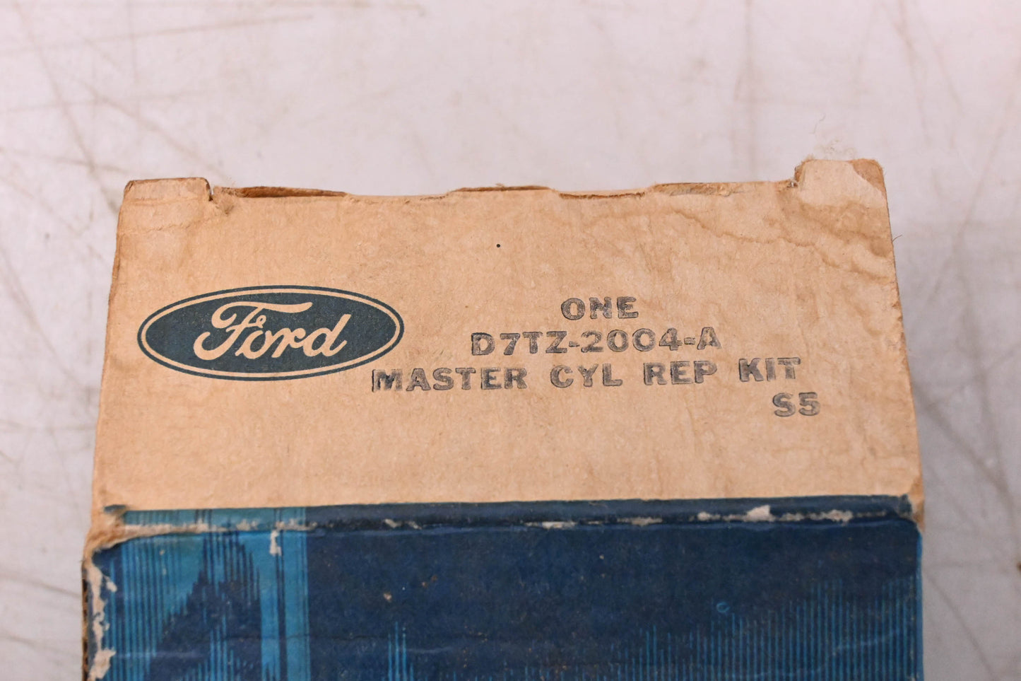 New OEM Ford D7TZ-2004-A Brake Master Cylinder Repair Kit NOS