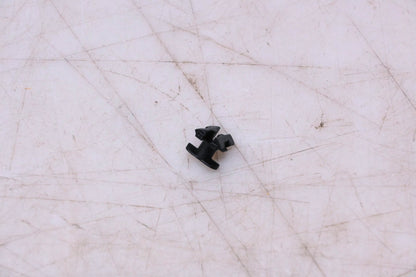 New OEM Ford D8RZ-6420880-C Exterior Molding Clip NOS