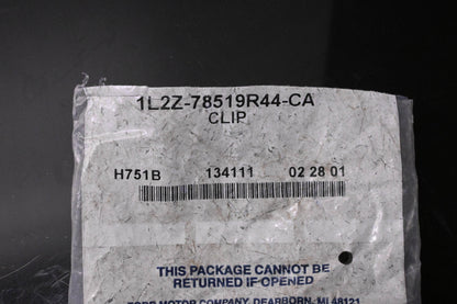 New OEM Ford 1L2Z-78519R44-CA Retainer Clip NOS