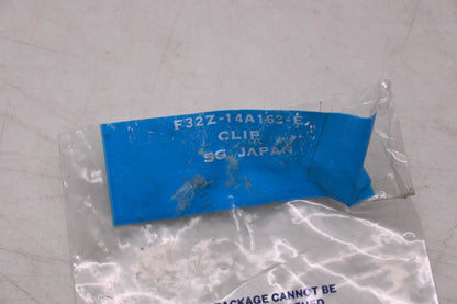 New OEM Ford F32Z-14A163-E Red Clip NOS