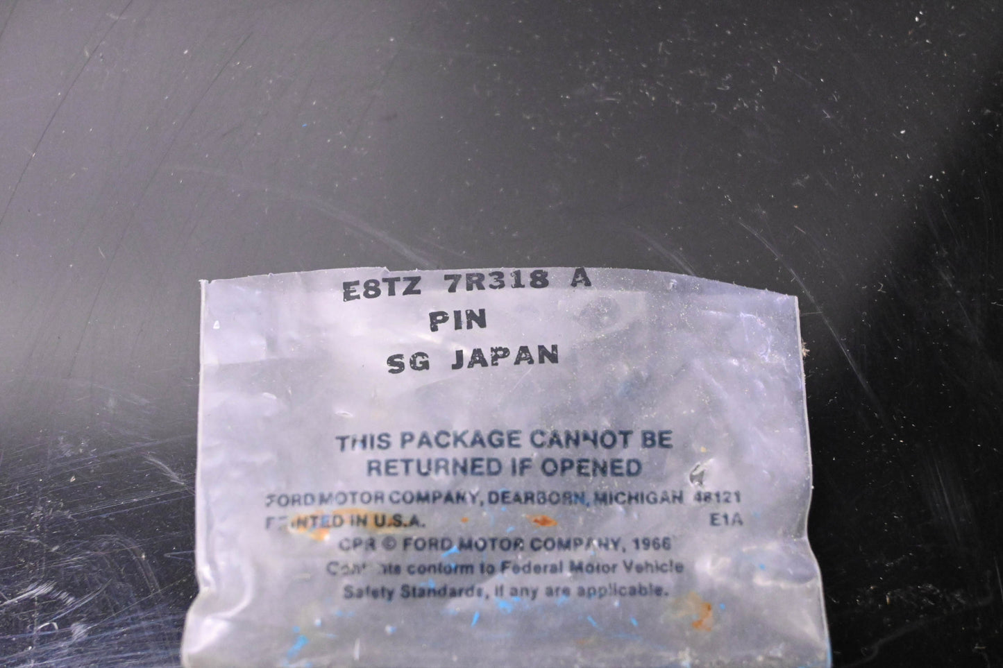 New OEM Ford E8TZ-7R318-A Pin NOS