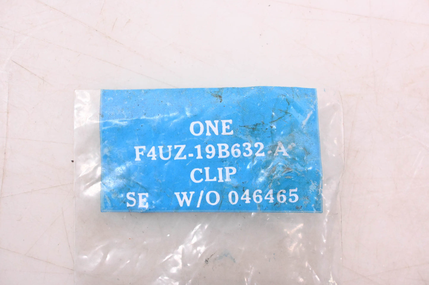New OEM Ford F4UZ-19B632-A Clip NOS