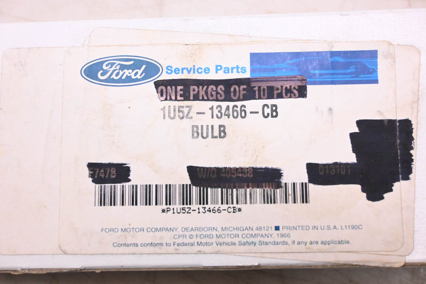 New OEM Ford 1U5Z-13466-CB Amber Exterior Bulb Assemblies Qty 4 NOS