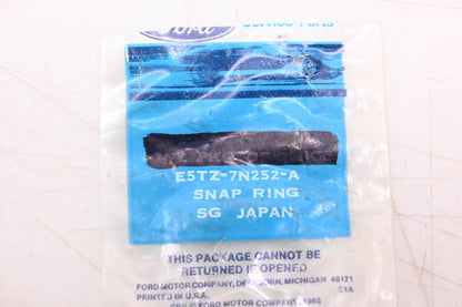 New OEM Ford E5TZ-7N252-A Snap Ring NOS