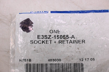 New OEM Ford E3SZ-15055-A Cigarette Light Socket & Retainer Assembly NOS