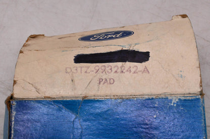New OEM Ford D3TZ-9932242-A Pad NOS