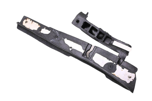 New OEM Ford E7SZ-16071-A Front Fender Seal Absorber Assembly NOS