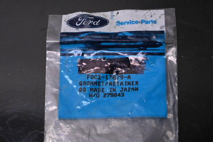 New OEM Ford FOCZ-17879-A Grommet/ Retainer NOS