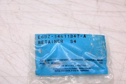 New OEM Ford E6DZ-54611B47-A Retainer NOS