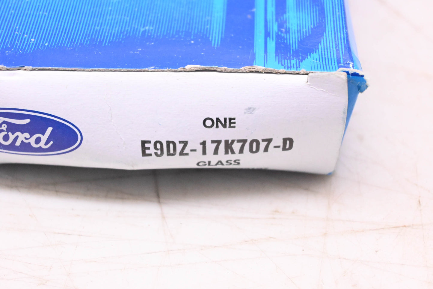 New OEM Ford E9DZ-17K707-D Replacement Mirror Glass Assembly NOS