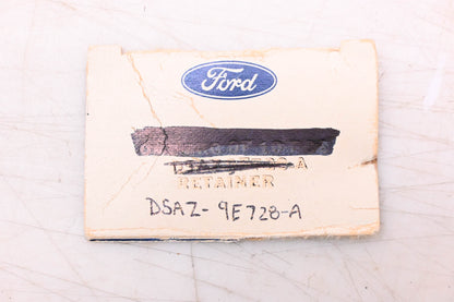 New OEM Ford D5AZ-9E728-A Insulator Retainer Qty 3 NOS