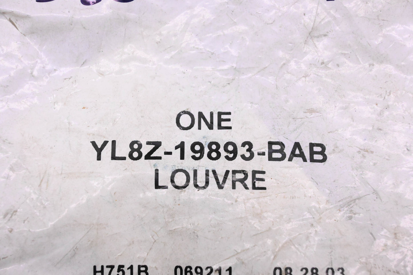 New OEM Ford YL8Z-19893-BAB Air Vent Louvre Assembly NOS