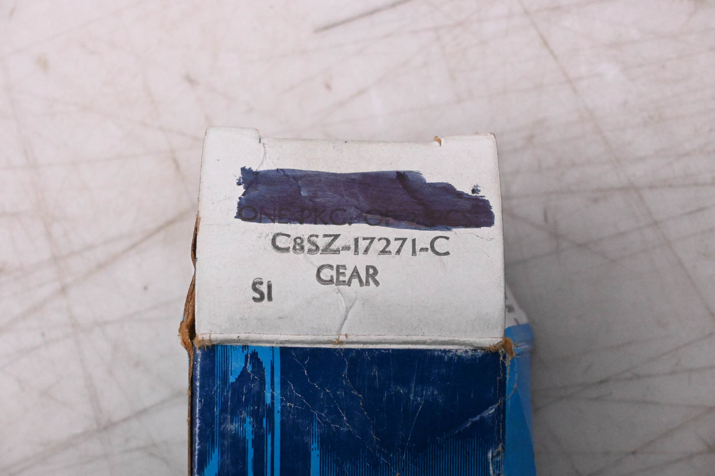 New OEM Ford C8SZ-17271-C Blue 16 Tooth Speedometer Gear NOS