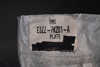 New OEM Ford E3ZZ-7K201-A Interlock Plate NOS