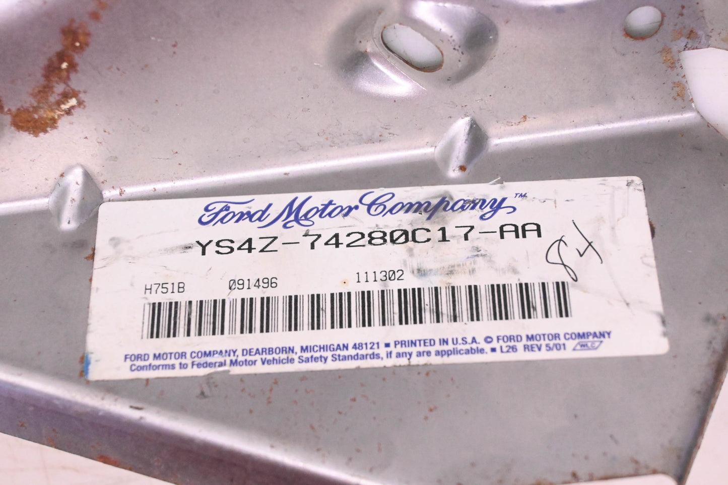 New OEM Ford YS4Z-74280C17-AA Wheelhouse Reinforcement NOS