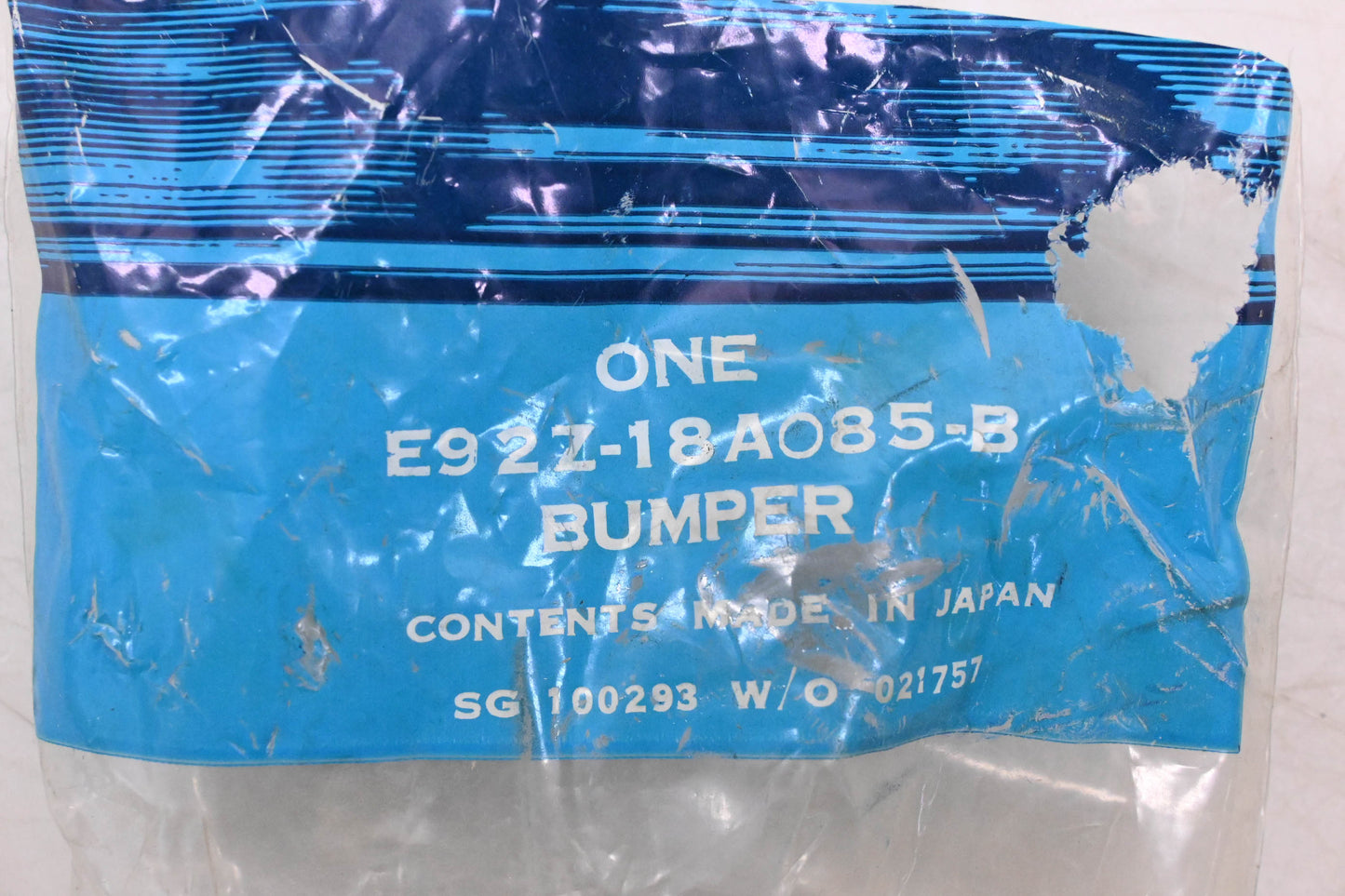 New OEM Ford E92Z-18A085-B Bumper Assembly NOS