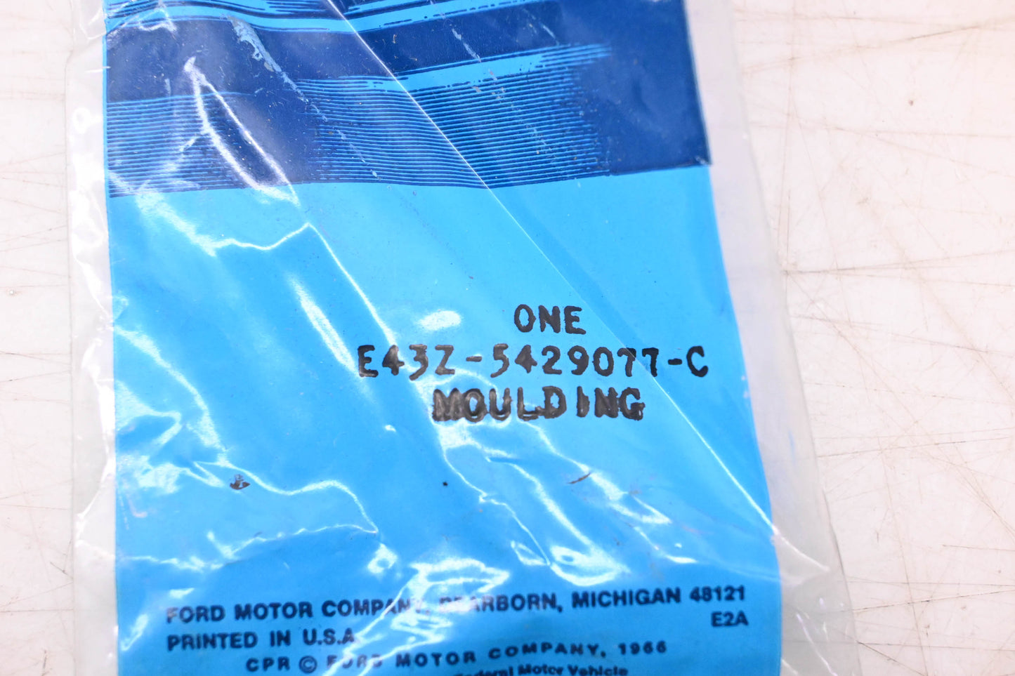 New OEM Ford E43Z-5429077-C Quarter Panel Front Body Side Moulding NOS