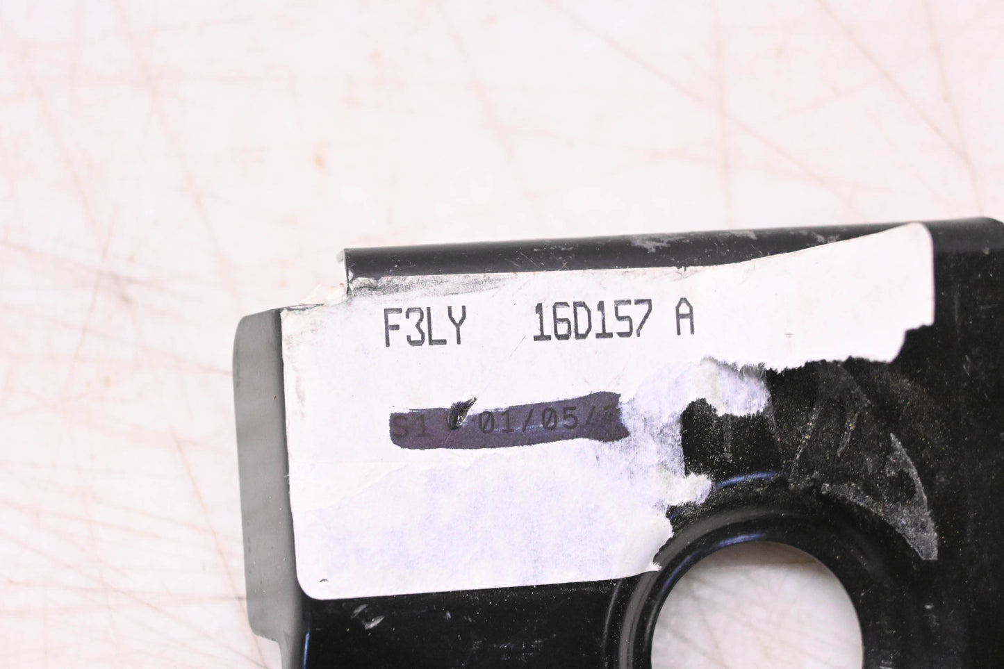 New OEM Ford F3LY-16D157-A Left Side Fender Mounting Bracket NOS