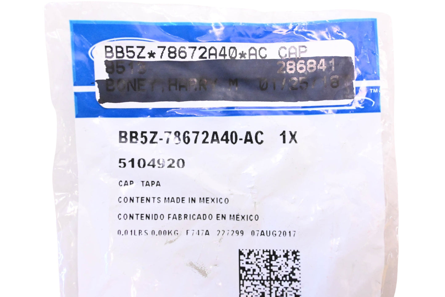 New OEM Ford BB5Z-78672A40-AC, 5104920 Retainer Cap NOS
