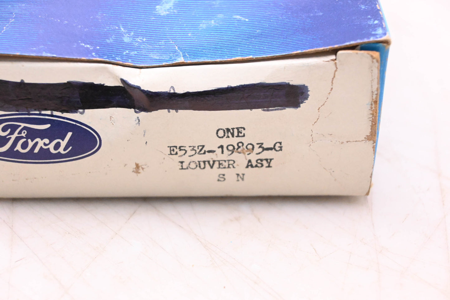 New OEM Ford E53Z-19893-G AC Louvre Assembly NOS