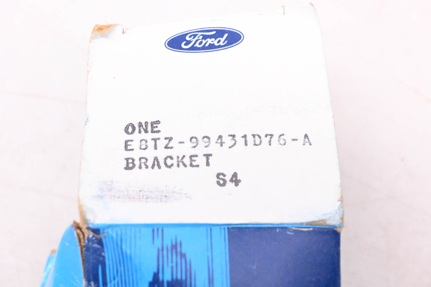 New OEM Ford E8TZ-99431D76-A Tailgate Latch Assembly. NOS