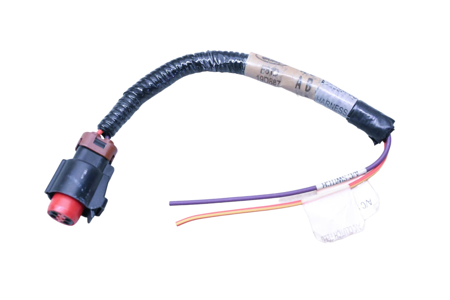 New OEM Ford F81Z-19D887-AA AC Compressor Connector NOS