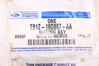 New OEM Ford F81Z-19D887-AA AC Compressor Connector NOS