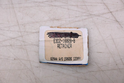 New OEM Ford E3DZ-16828-B Hood Prop Rod Retainer Clip NOS