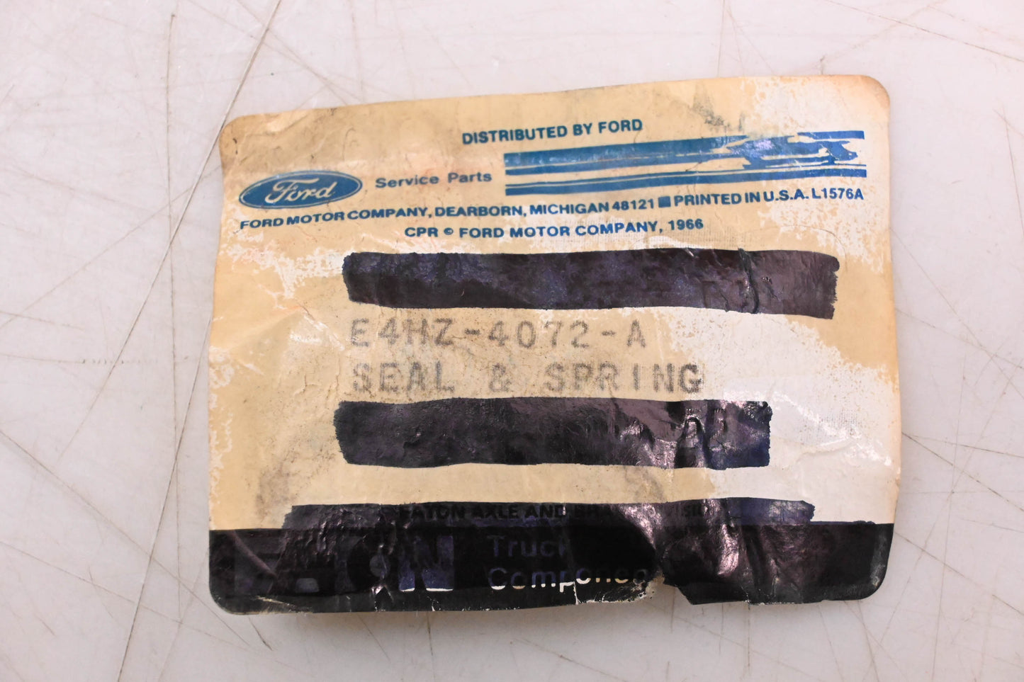 New OEM Ford E4HZ-4072-A Fork Seal & Spring Assembly NOS