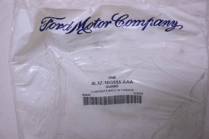 New OEM Ford 4L3Z-16G555-AAA, 4L34-16B569-ACW Front Splash Guard NOS