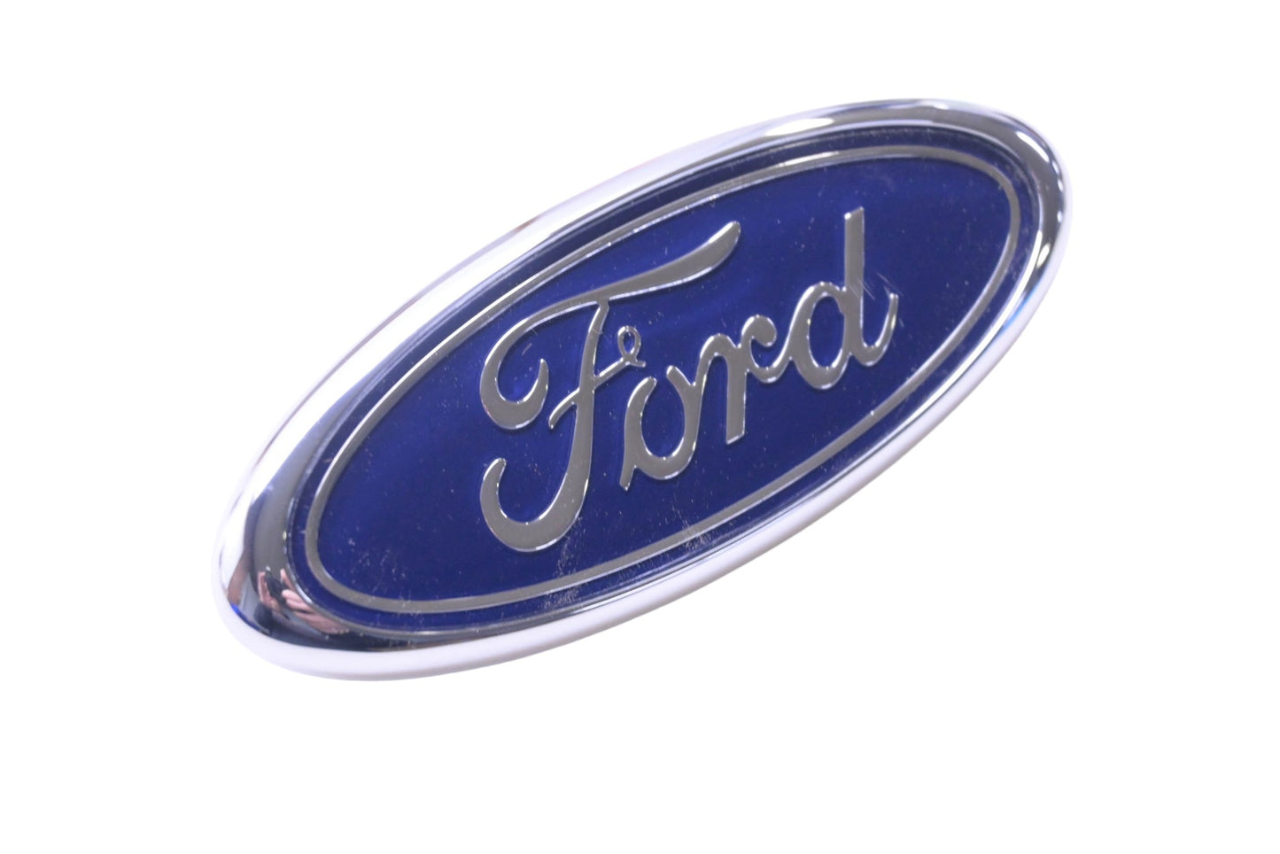 New OEM Ford F5RZ-8A223-A, F87B-8C020-B Grille Emblem NOS