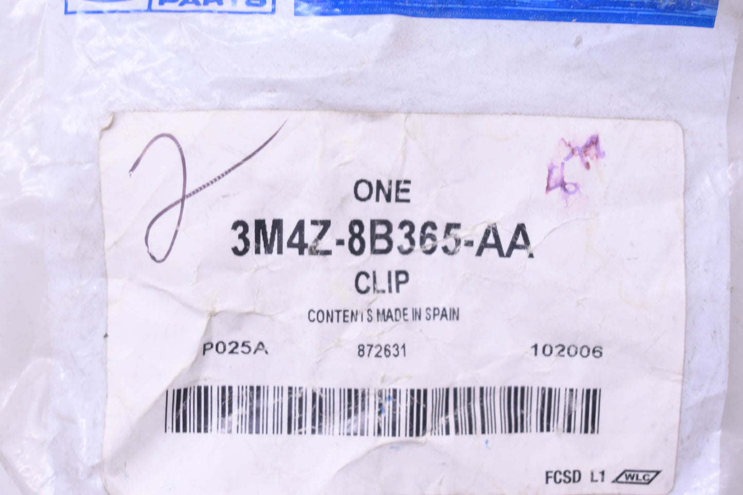 New OEM Ford 3M4Z-8B365-AA Clip NOS