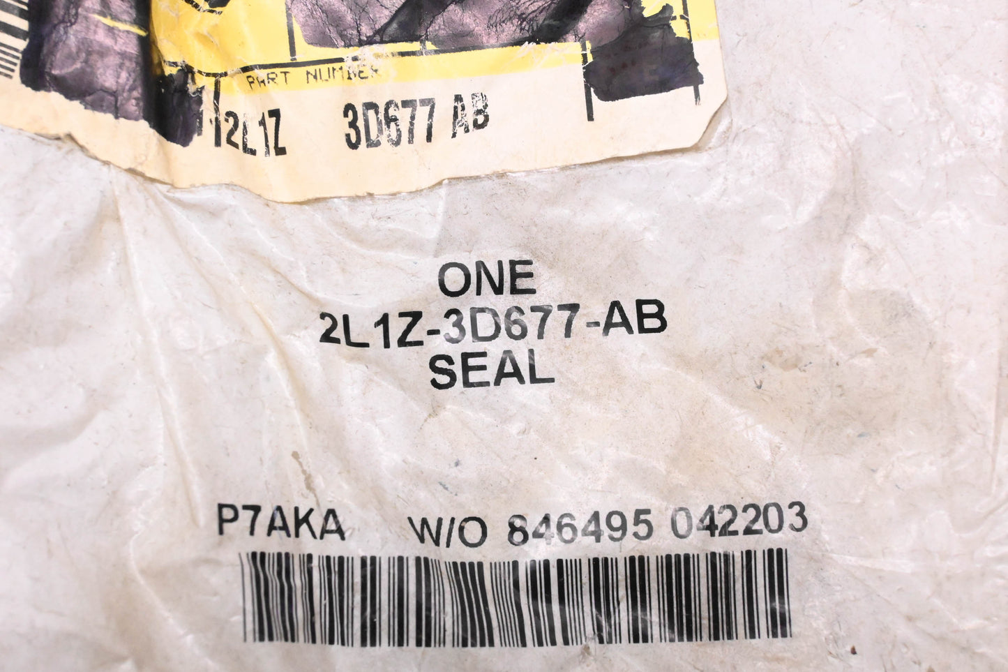 New OEM Ford 2L1Z-3D677-AB Dust Shield Seal NOS