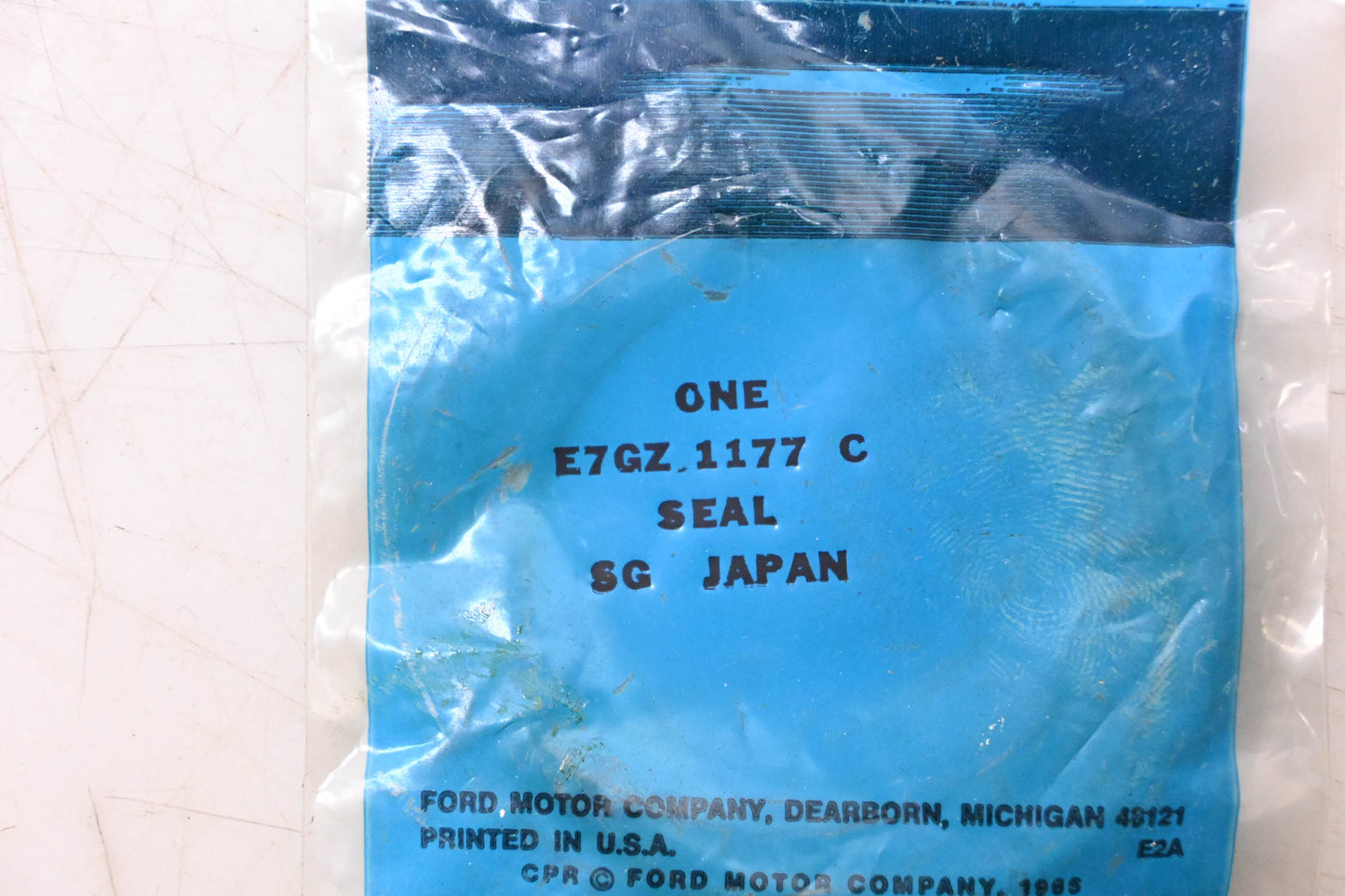 New OEM Ford E7GZ-1177-C Rear Wheel Seal NOS