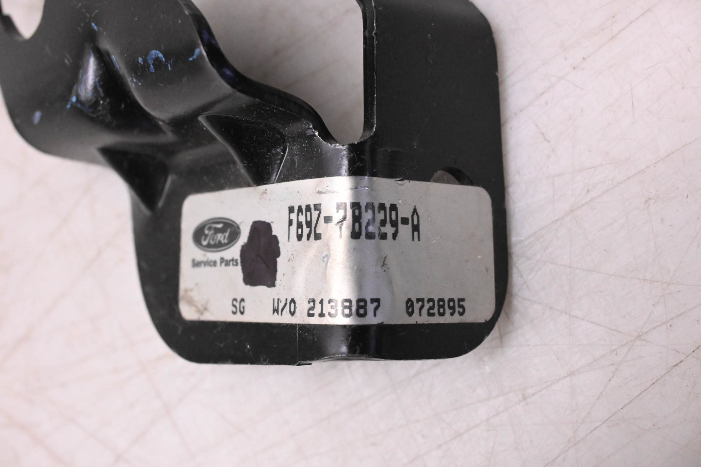 New OEM Ford F69Z-7B229-A Bracket NOS