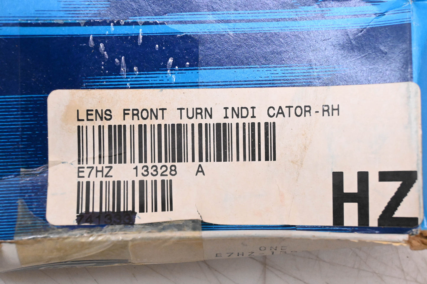 New OEM Ford E7HZ-13328-A Front Turn Indicator Lamp Lens NOS