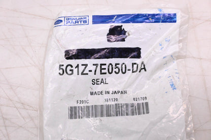 New OEM Ford 5G1Z-7E050-DA Seals Qty 2 NOS