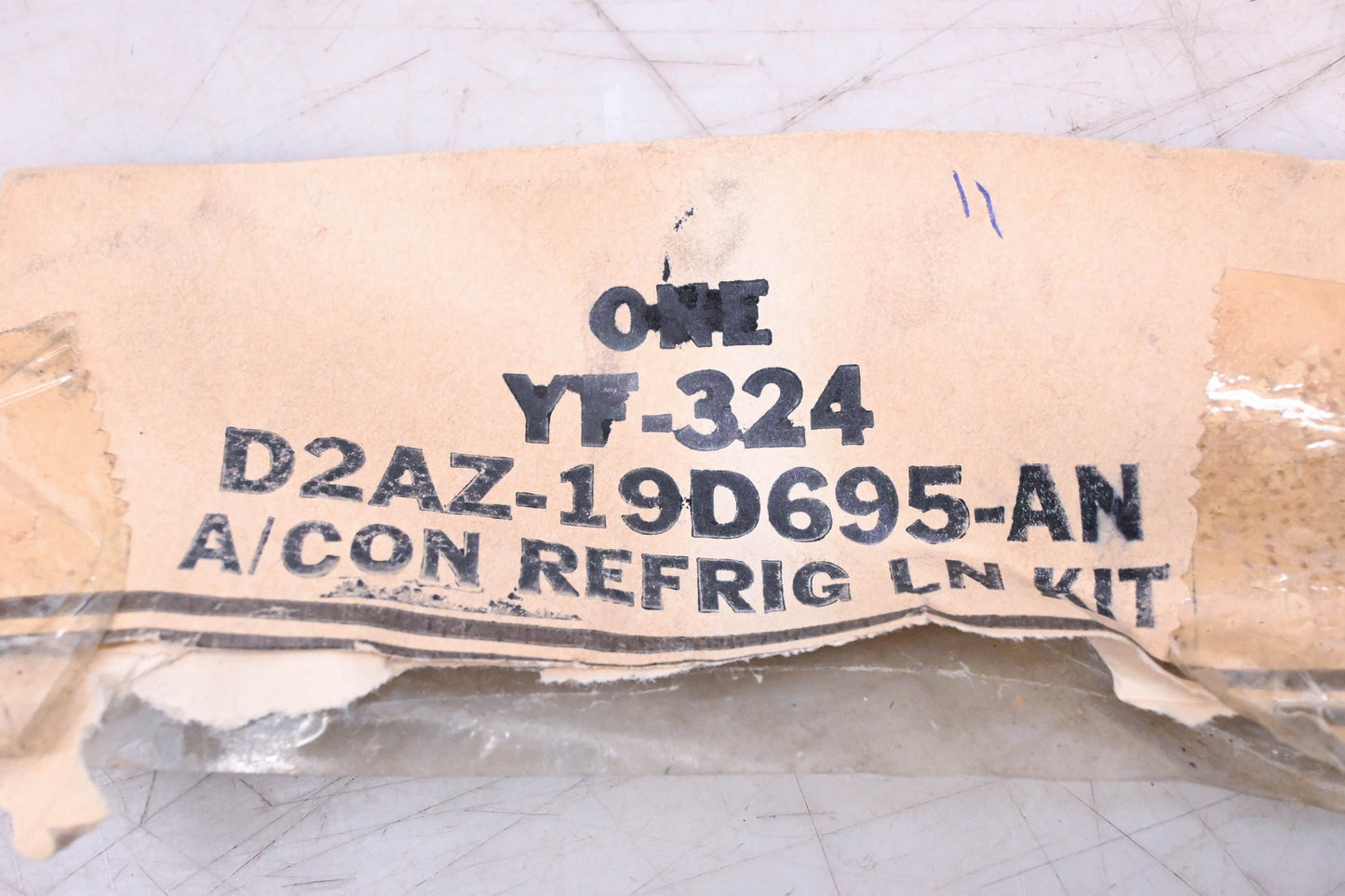 New OEM Motorcraft YT-324, D2AZ-19D695-AN AC Refrigerant Line Kit NOS