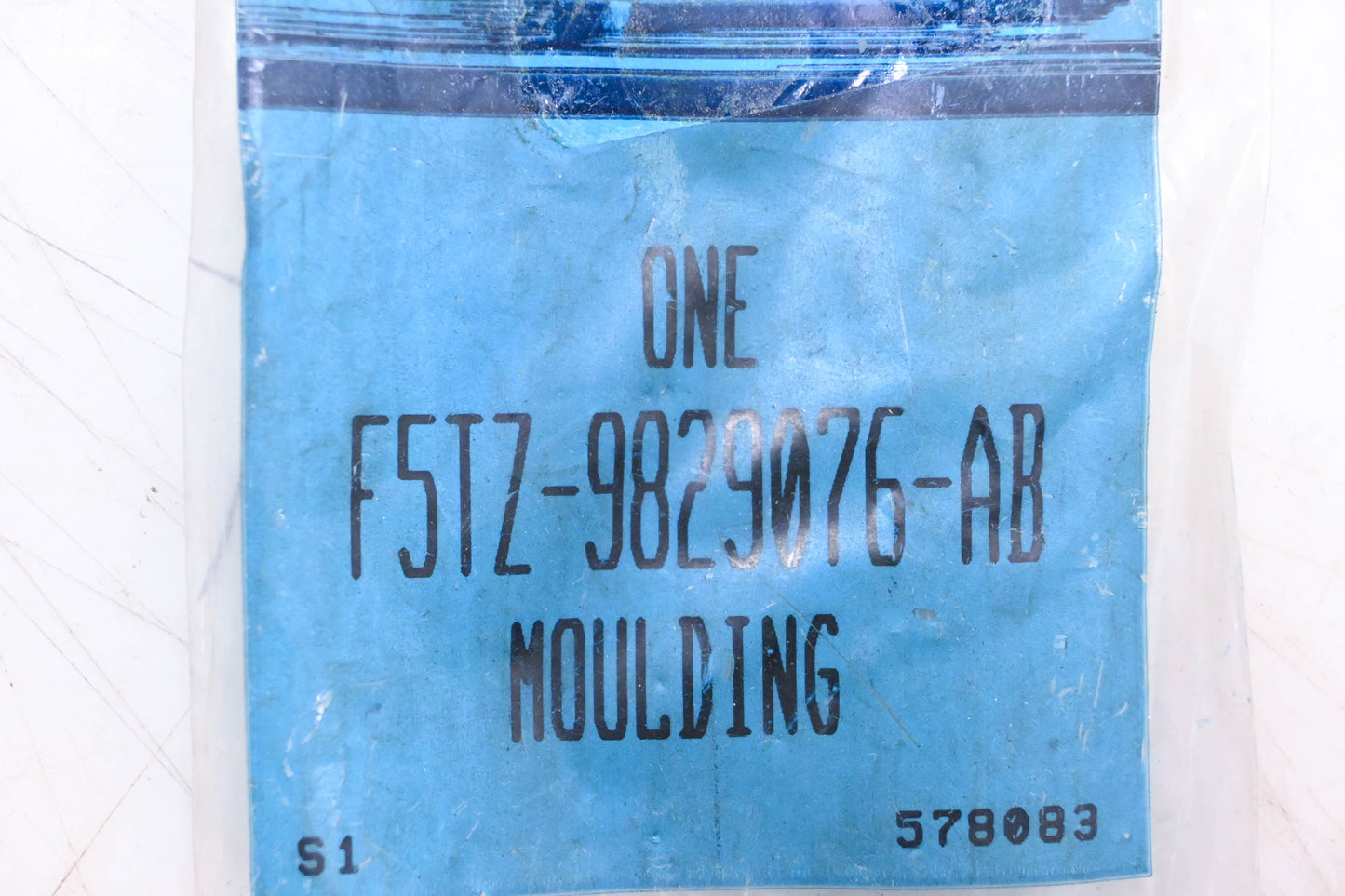 New OEM Ford F5TZ-9829076-AB Passenger Side Rear Quarter Panel Trim Moulding NOS