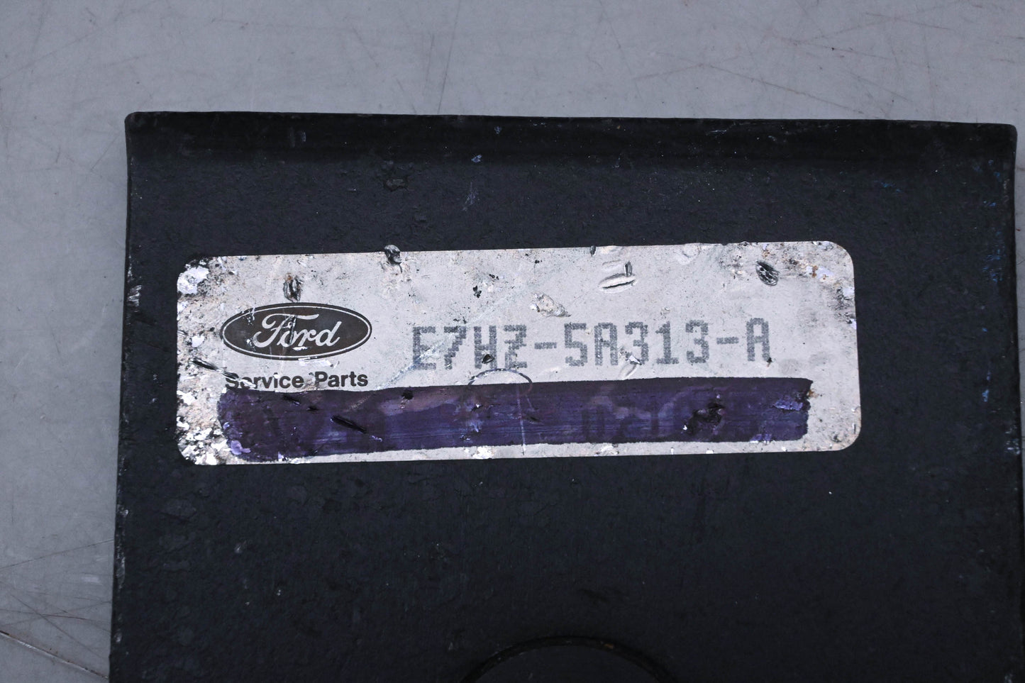 New OEM Ford E7HZ-5A313-A Spacer/ Wedge Assembly NOS