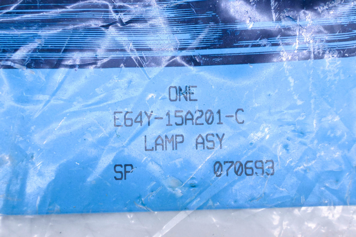 New OEM Ford E64Y-15A201-C Red Right Side Rear Marker Lamp Assembly Kit NOS