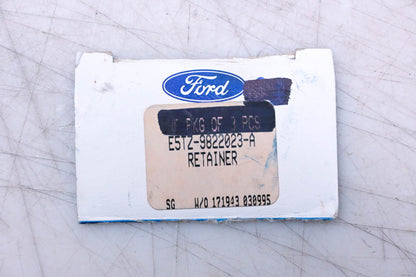 New OEM Ford E5TZ-9822023-A Tailgate Lock Cylinder Retainer Clip NOS