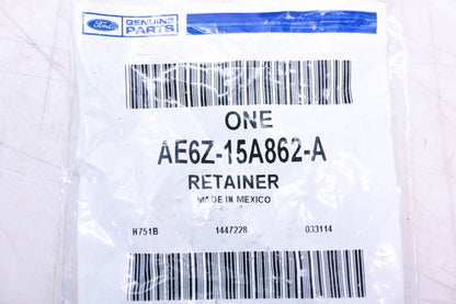 New OEM Ford AE6Z-15A862-A Retainer NOS