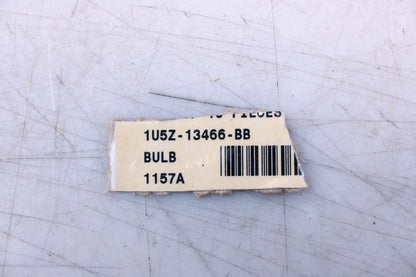 New OEM Ford 1U5Z-13466-BB Amber Parking Light Bulb NOS