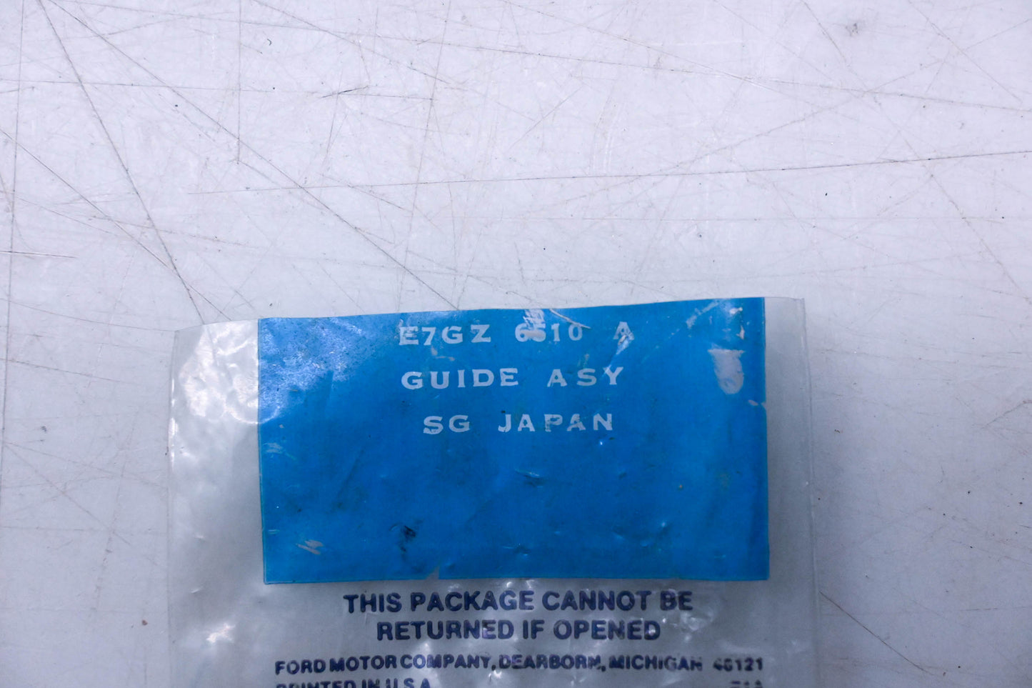 New OEM Ford E7GZ-6510-A Valve Guide Assembly NOS