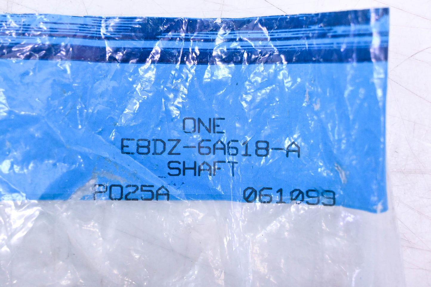 New OEM Ford E8DZ-6A618-A Engine Oil Pump Shaft NOS