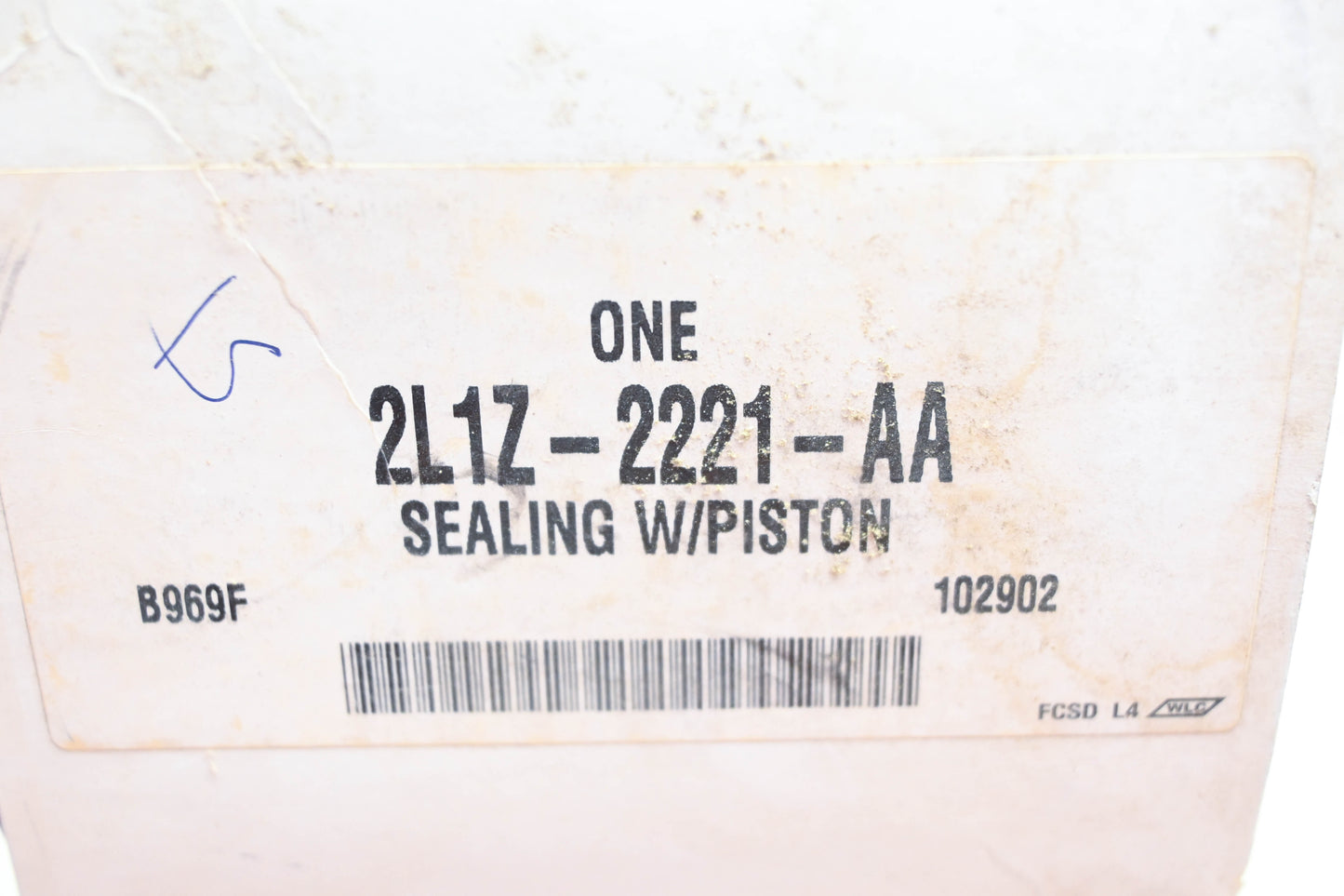 New OEM Ford 2L1Z-2221-AA Sealing Kit w/ Pistons NOS